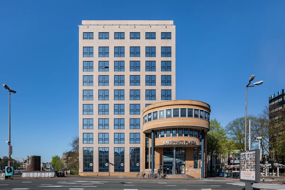 Regus, Rhijnspoorplein 10-38 - 1.webp
