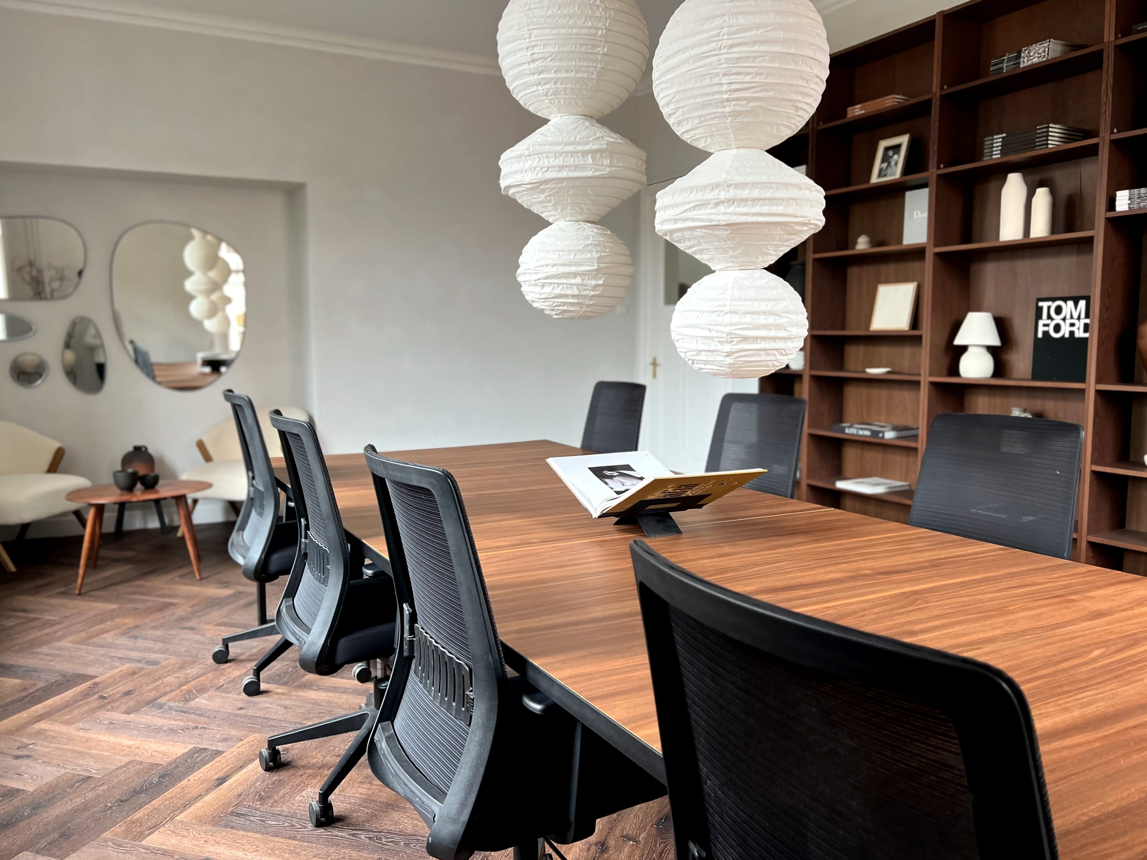 1. Creativegrounds - Private Office 7F2-min.jpg